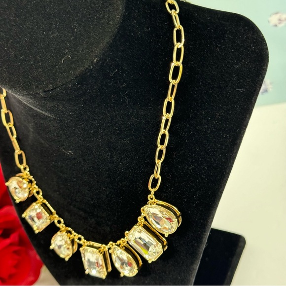 💎SALE BEAUTIFUL 7 CRYSTAL NECKLACE - Picture 5 of 6